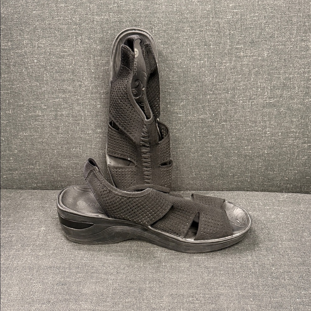 Bzees Black Women's Sandals